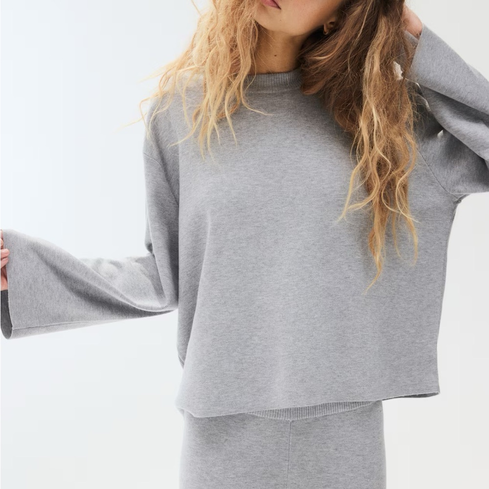 H&M Heather Gray Casual Sweatshirt